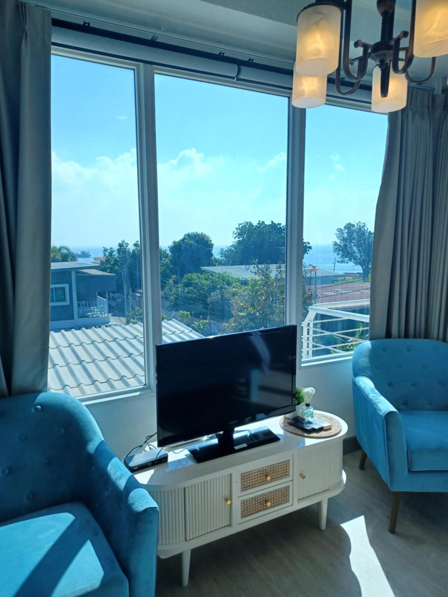 Готель Koh Larn Riviera Екстер'єр фото